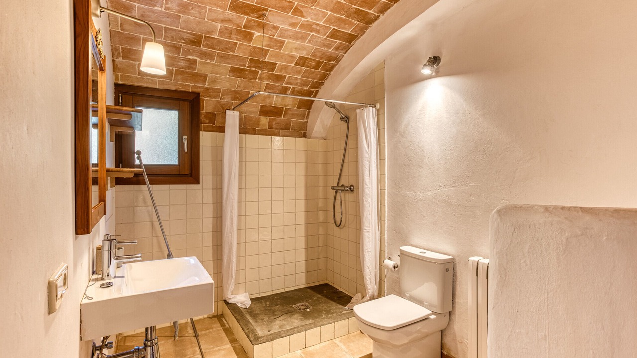 Photo of Bathroom in Borrassa