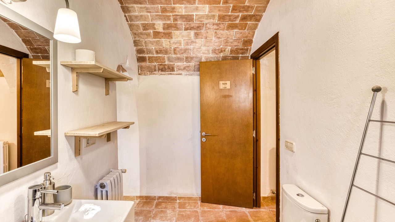 Photo of Bathroom in Borrassa