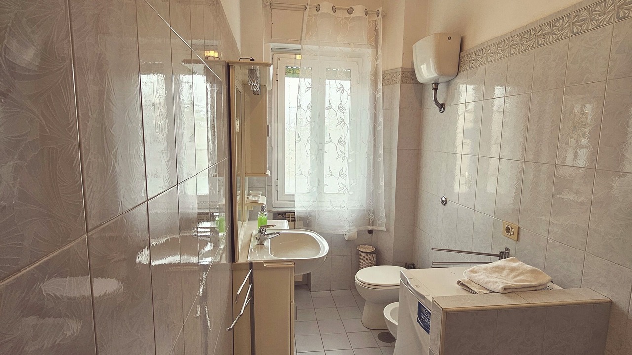 Photo of Bathroom in Tuscolano
