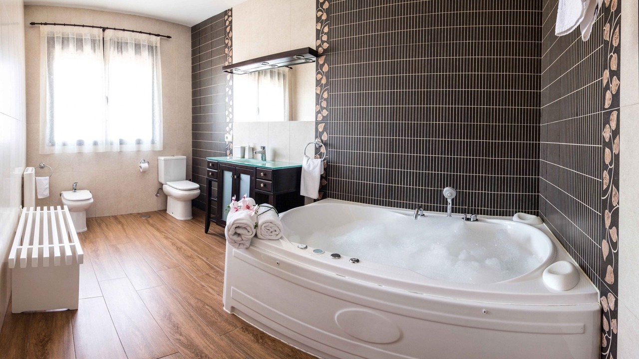 Photo of Bathroom in Galvez