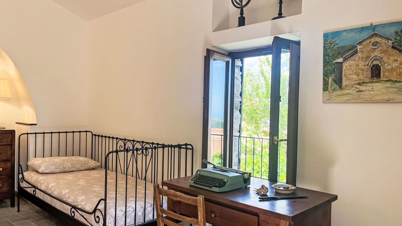 Photo of Bedroom in Lucinasco