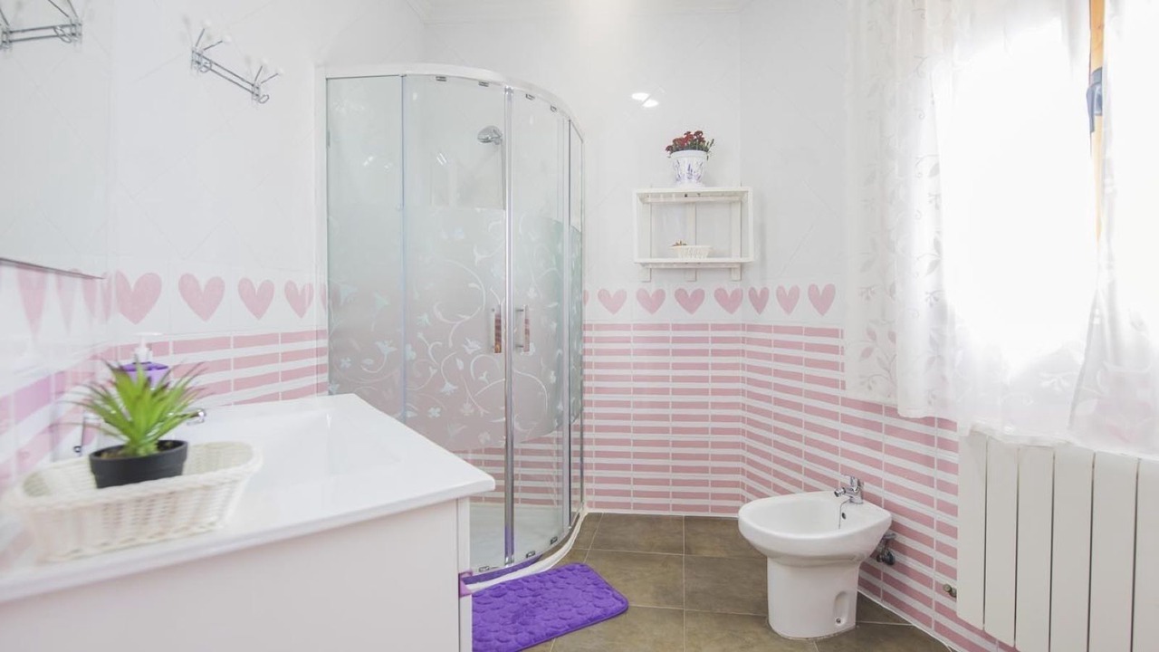 Photo of Bathroom in Cobisa