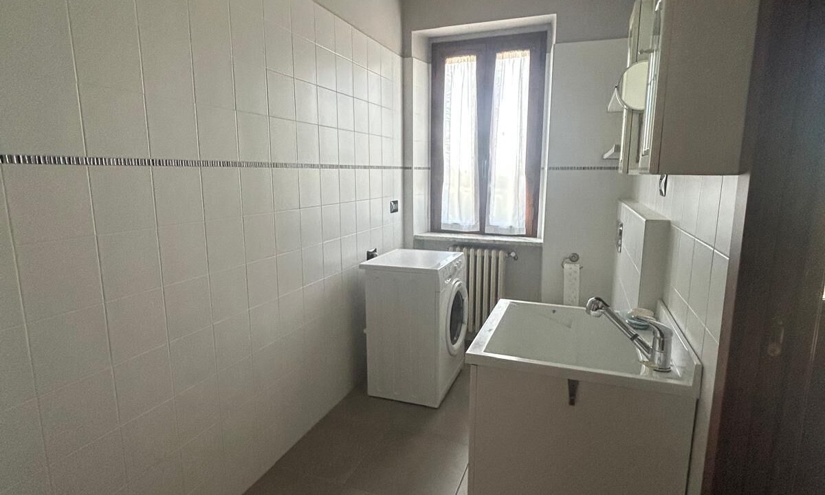 Photo of Bathroom in Mango