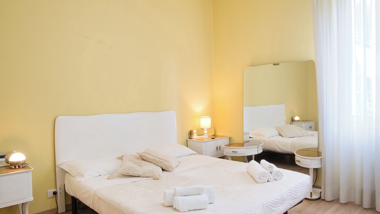 Photo of Bedroom in Mandello del Lario