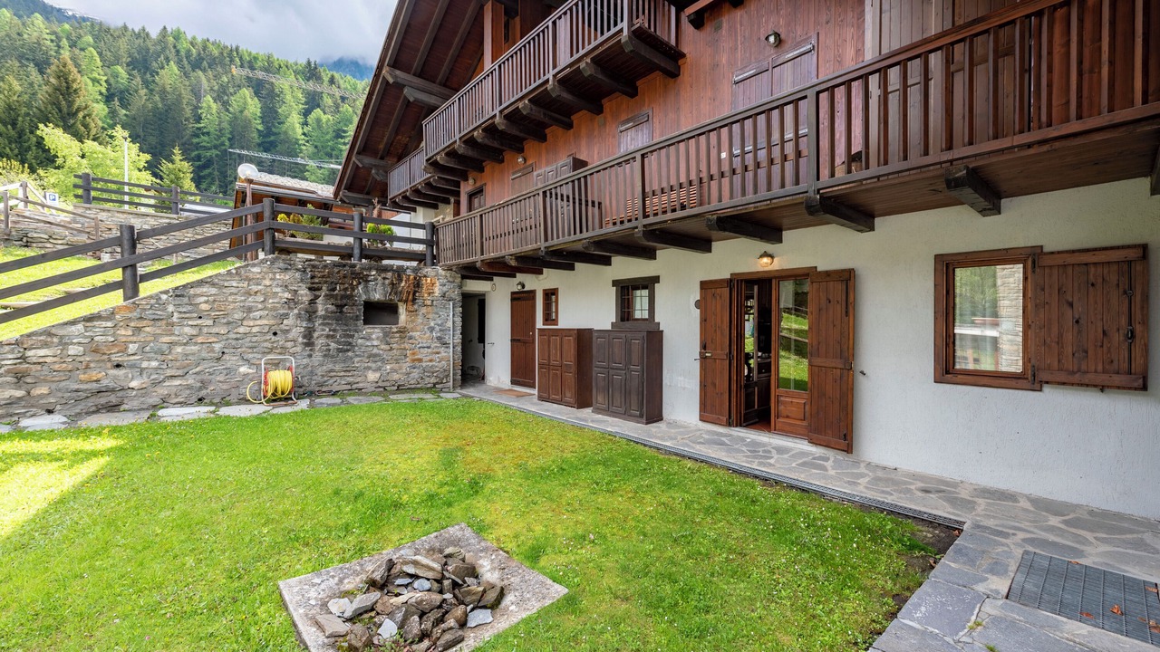 Photo of Outdoor in Verrand