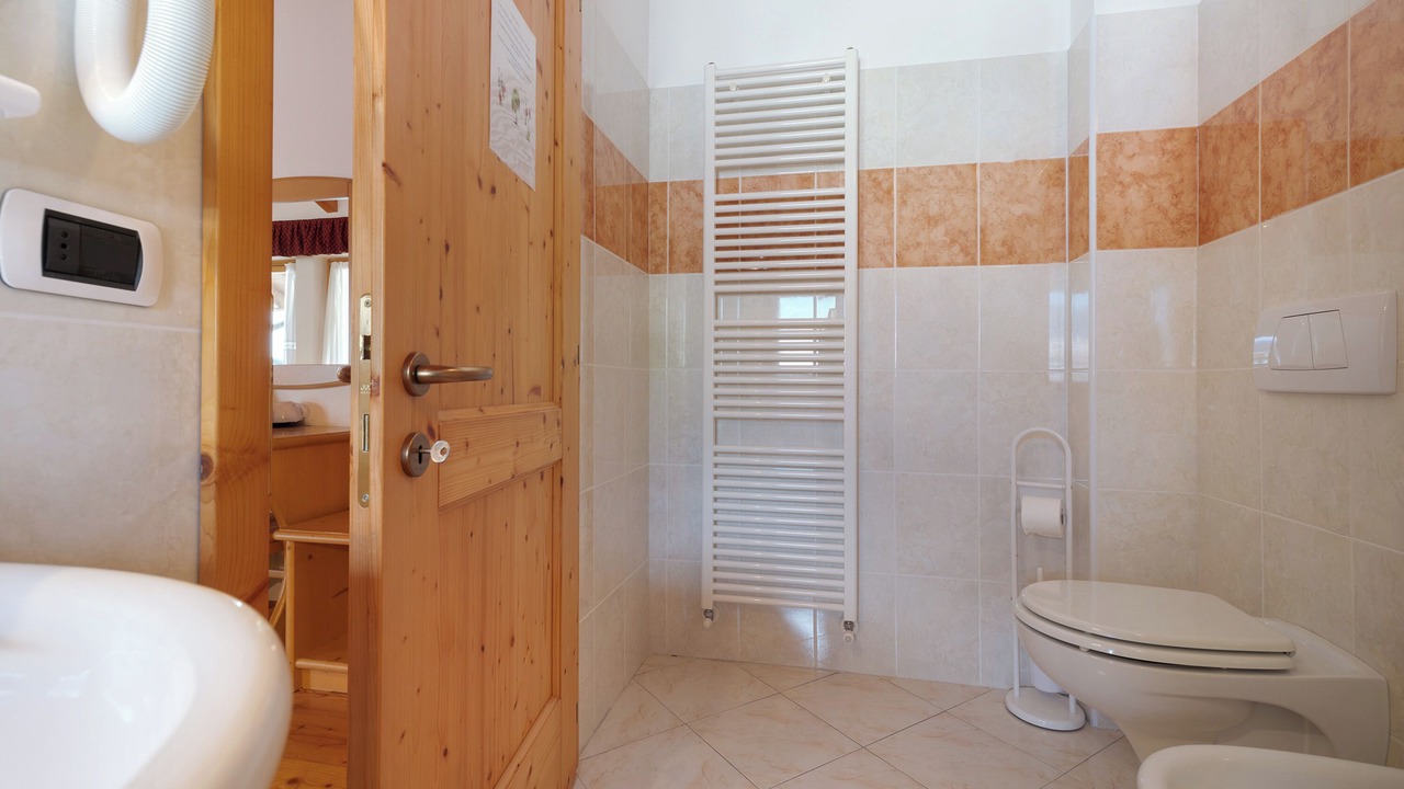 Photo of Bathroom in Caderzone Terme