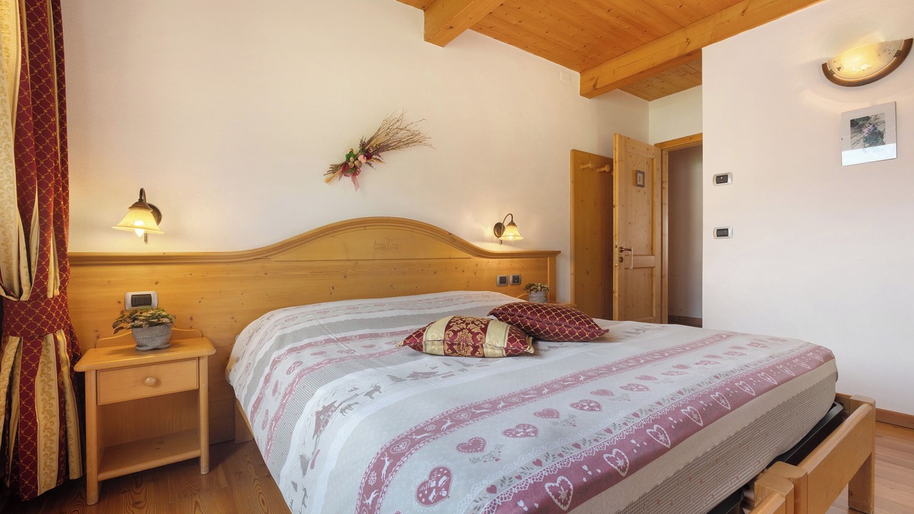 Photo of Bedroom in Caderzone Terme