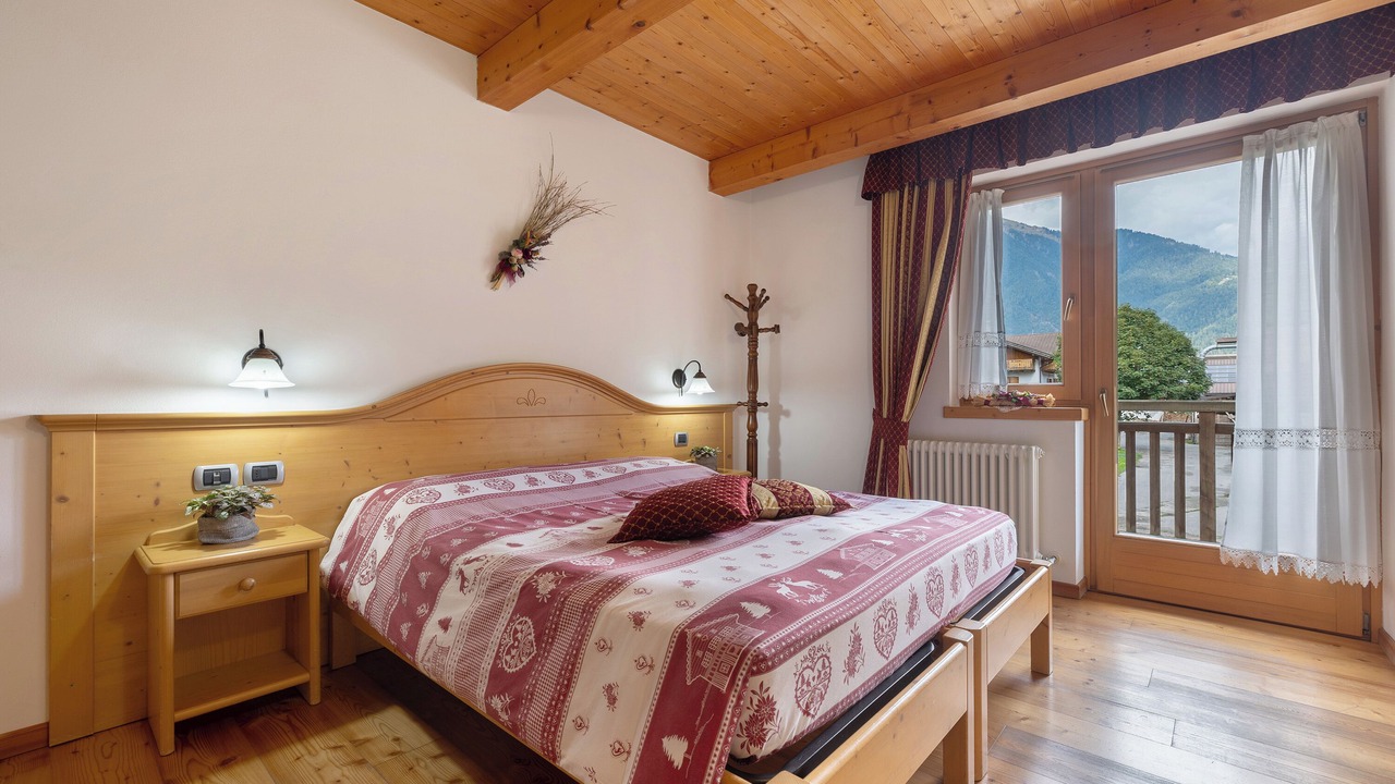 Photo of Bedroom in Caderzone Terme