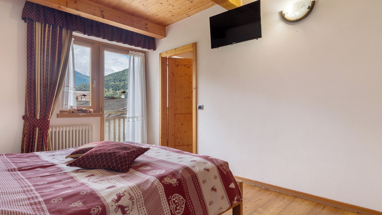 Photo of Bedroom in Caderzone Terme