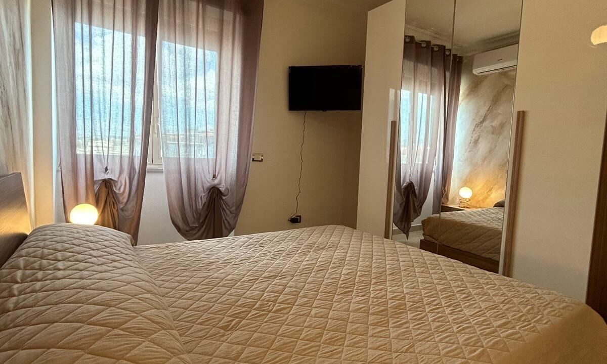 Photo of Bedroom in Naples