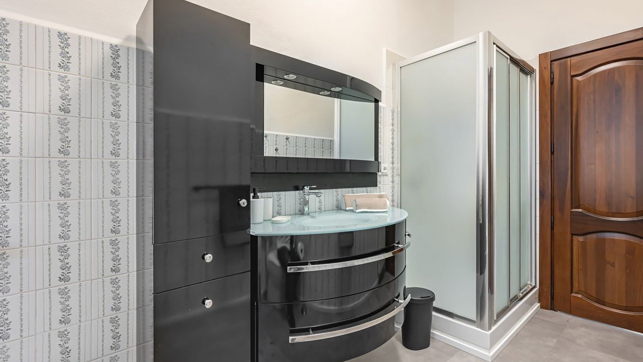 Photo of Bathroom in Arcola