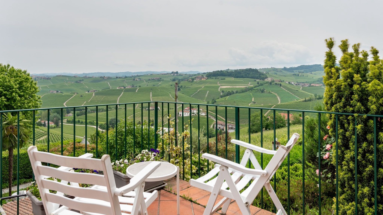 Photo of Others in Barolo