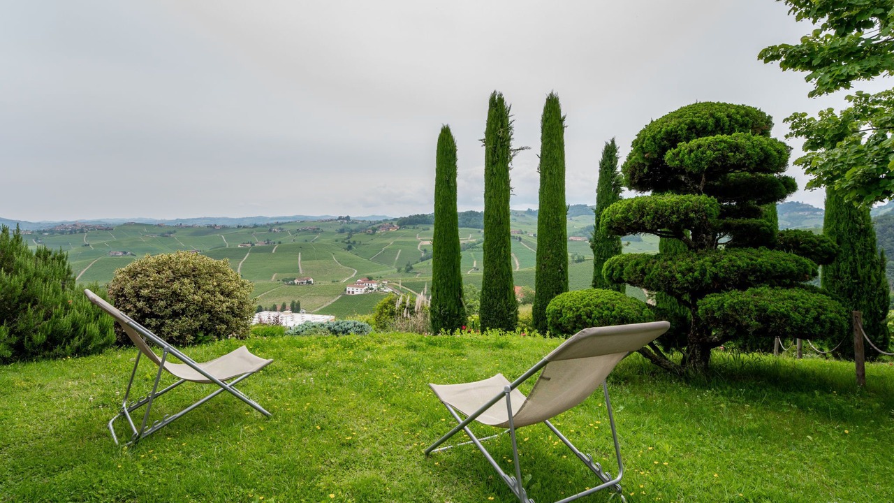 Photo of Others in Barolo