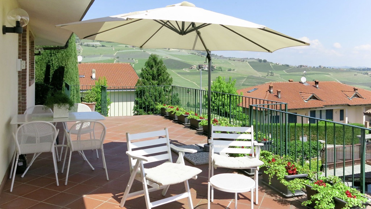 Photo of Others in Barolo