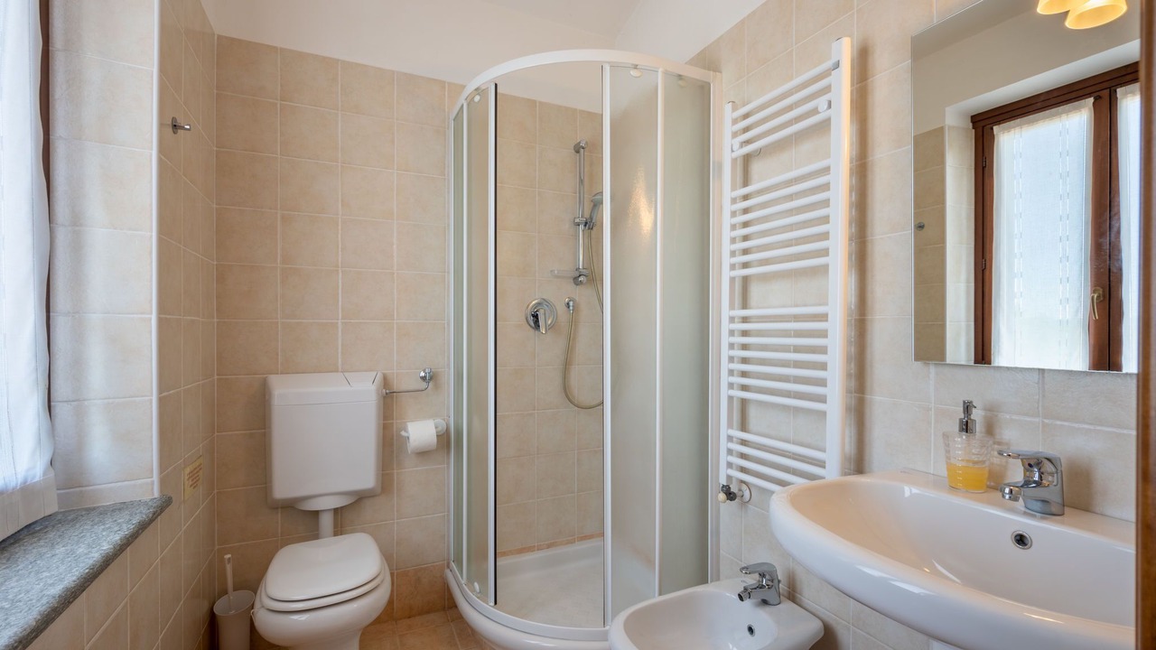 Photo of Bathroom in Asti