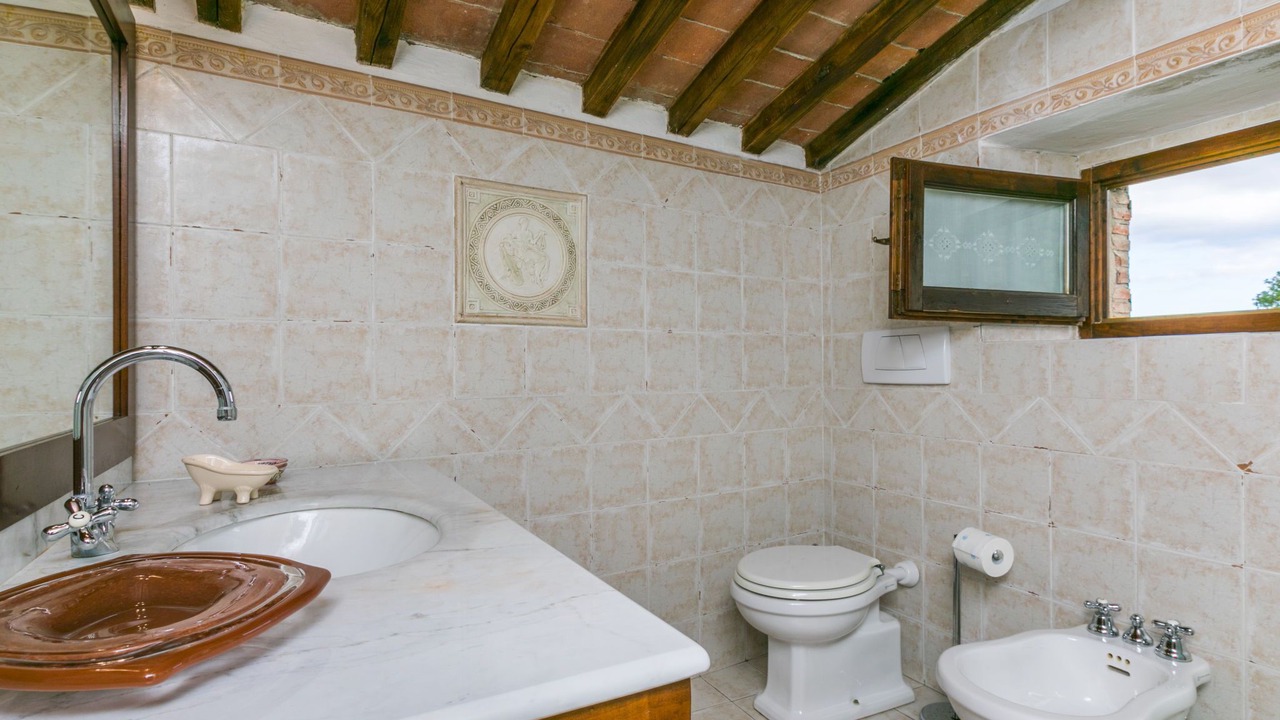 Photo of Bathroom in Montieri