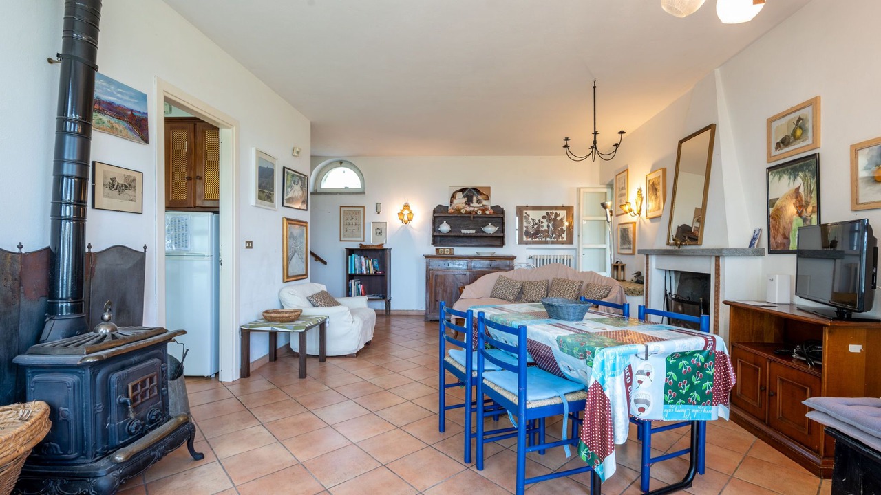 Photo of Bedroom in San Damiano dʼAsti
