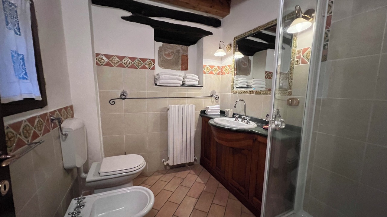 Photo of Bathroom in Monteombraro