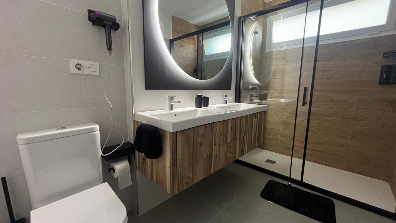 Photo of Bathroom in Adra