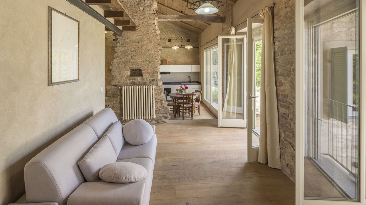 Photo of Bedroom in Monforte d'Alba