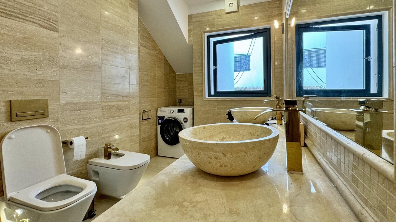 Photo of Bathroom in Llanca