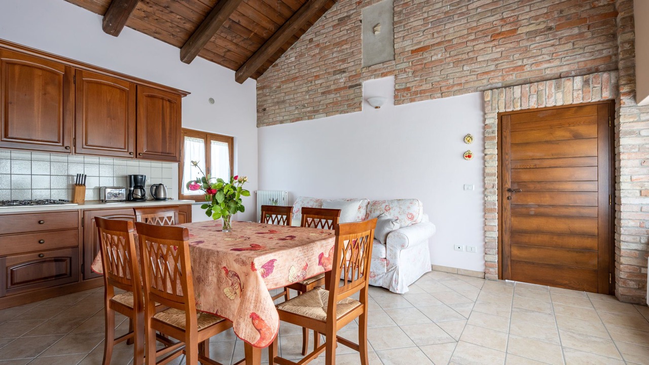 Photo of Bedroom in Castagnole delle Lanze