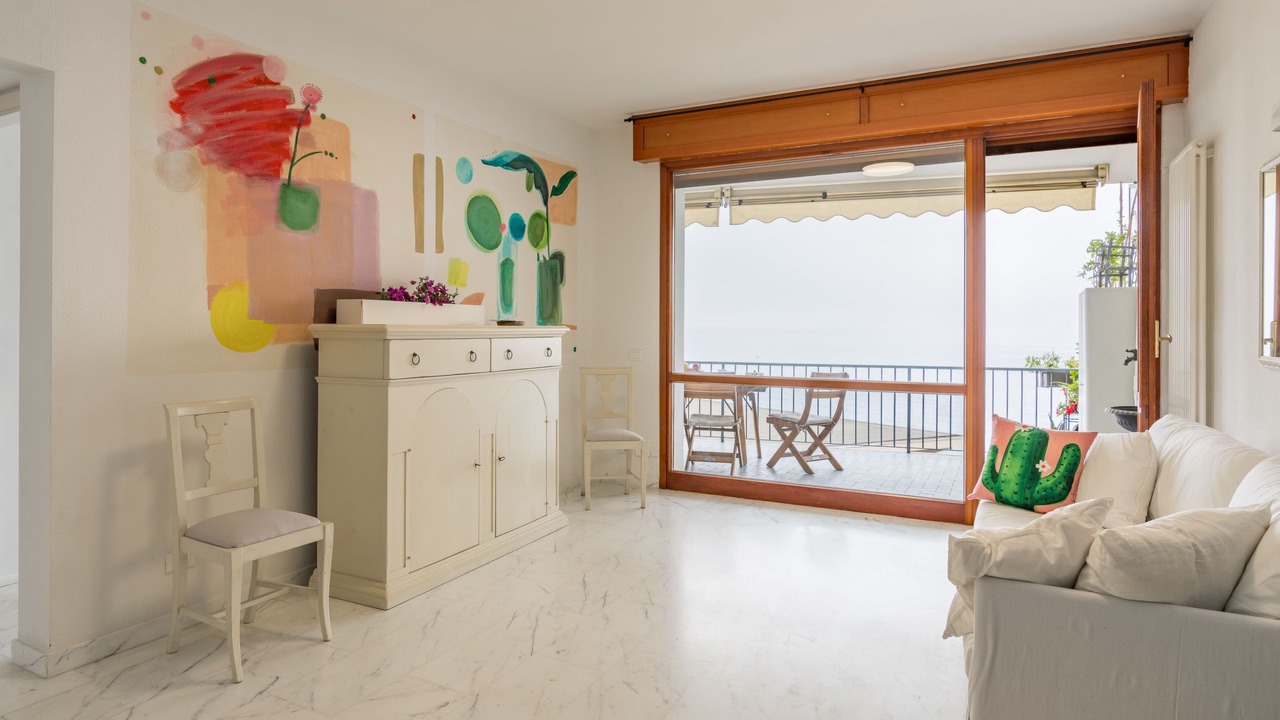 Photo of Livingroom in Capo Mimosa-Rollo