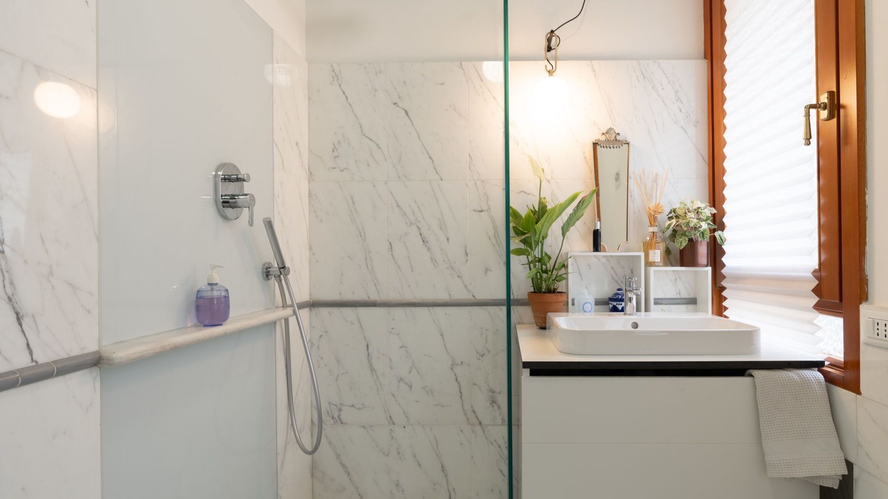 Photo of Bathroom in Capo Mimosa-Rollo
