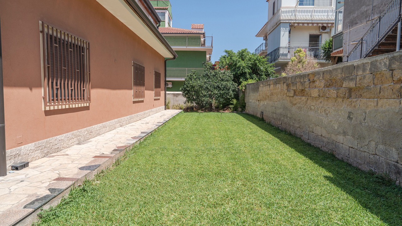 Photo of Outdoor in Tiche
