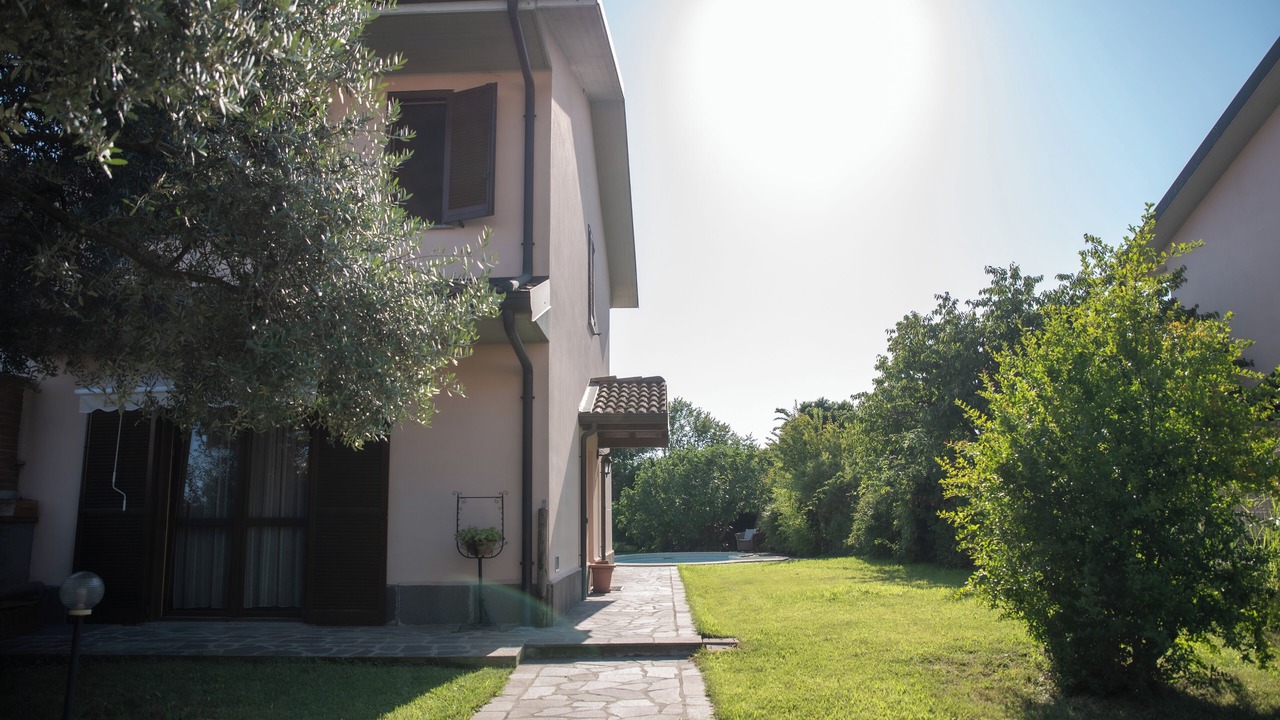 Photo of Outdoor in Premenugo