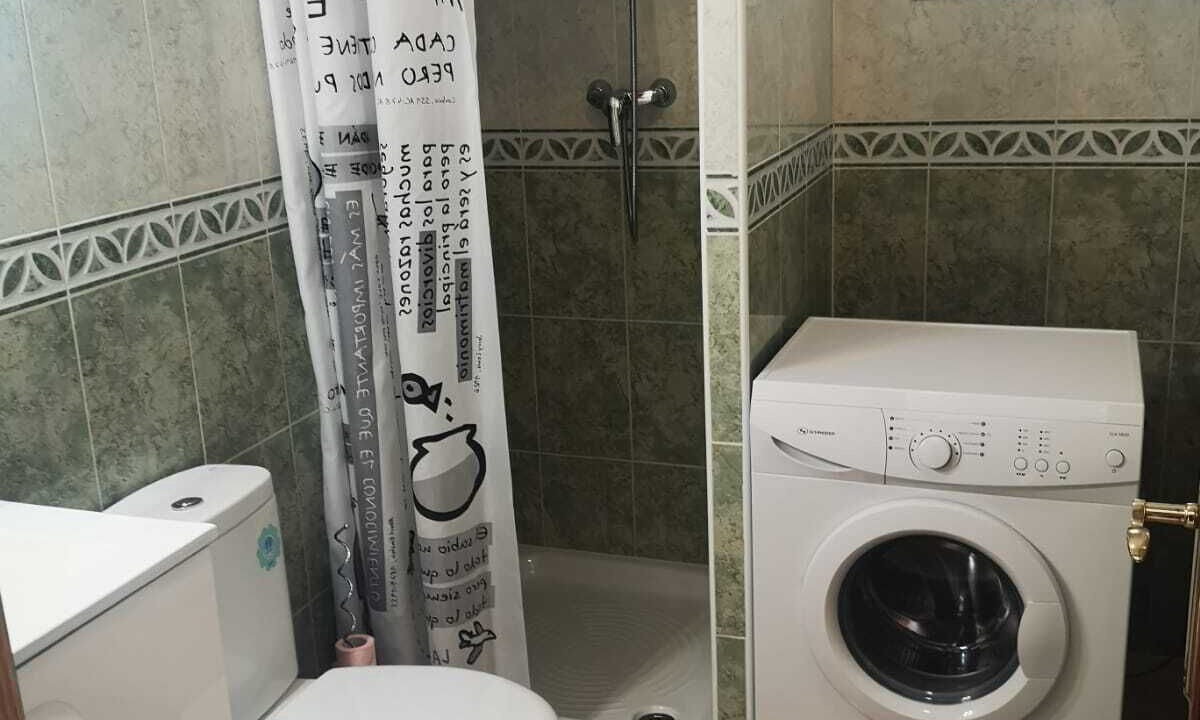 Photo of Bathroom in Jeronimo y Avileses y Balsicas de Arriba