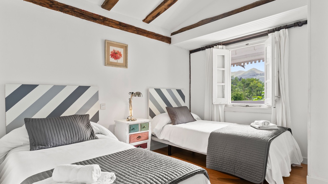 Photo of Bedroom in Selores