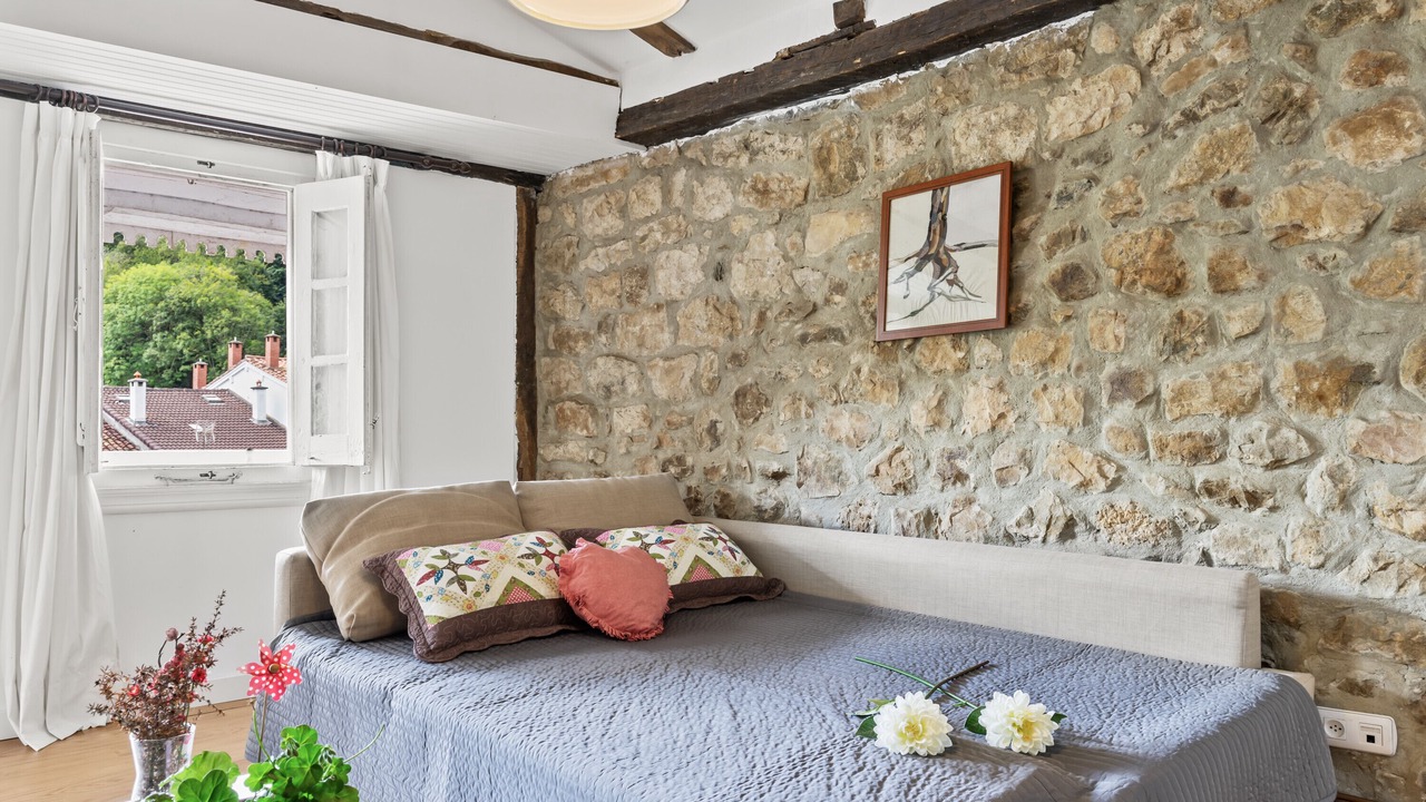 Photo of Bedroom in Selores