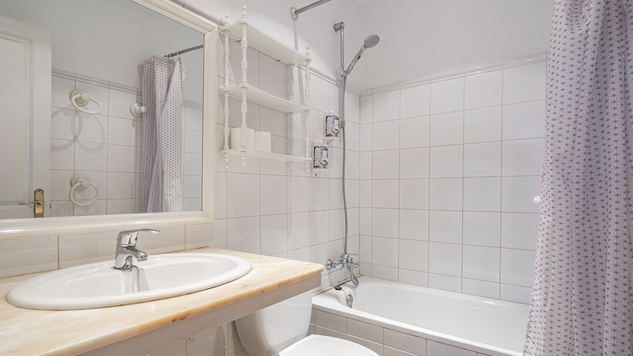 Photo of Bathroom in Selores
