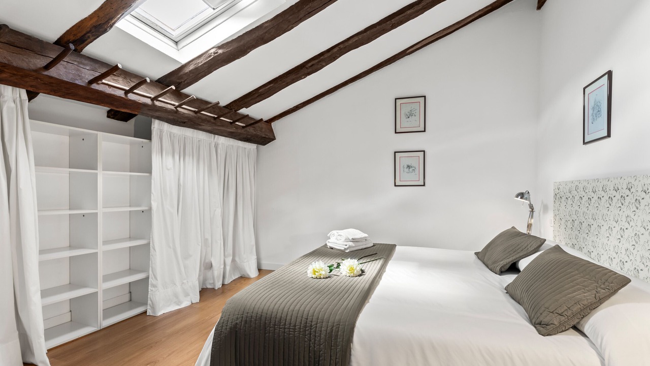 Photo of Bedroom in Selores