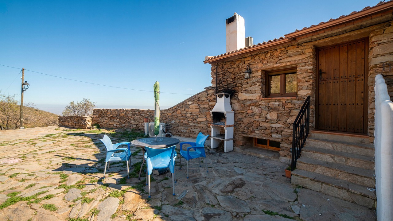 Photo of Outdoor in Laroya
