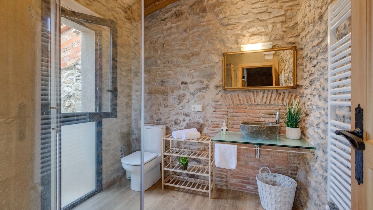 Photo of Bathroom in Sant Jordi Desvalls