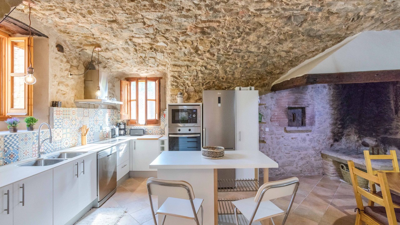 Photo of Kitchen in Sant Jordi Desvalls