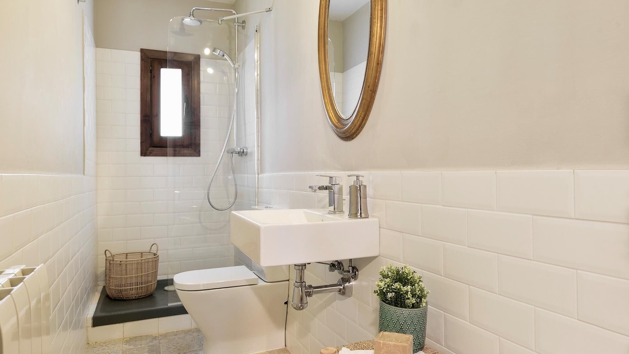 Photo of Bathroom in Garriguella
