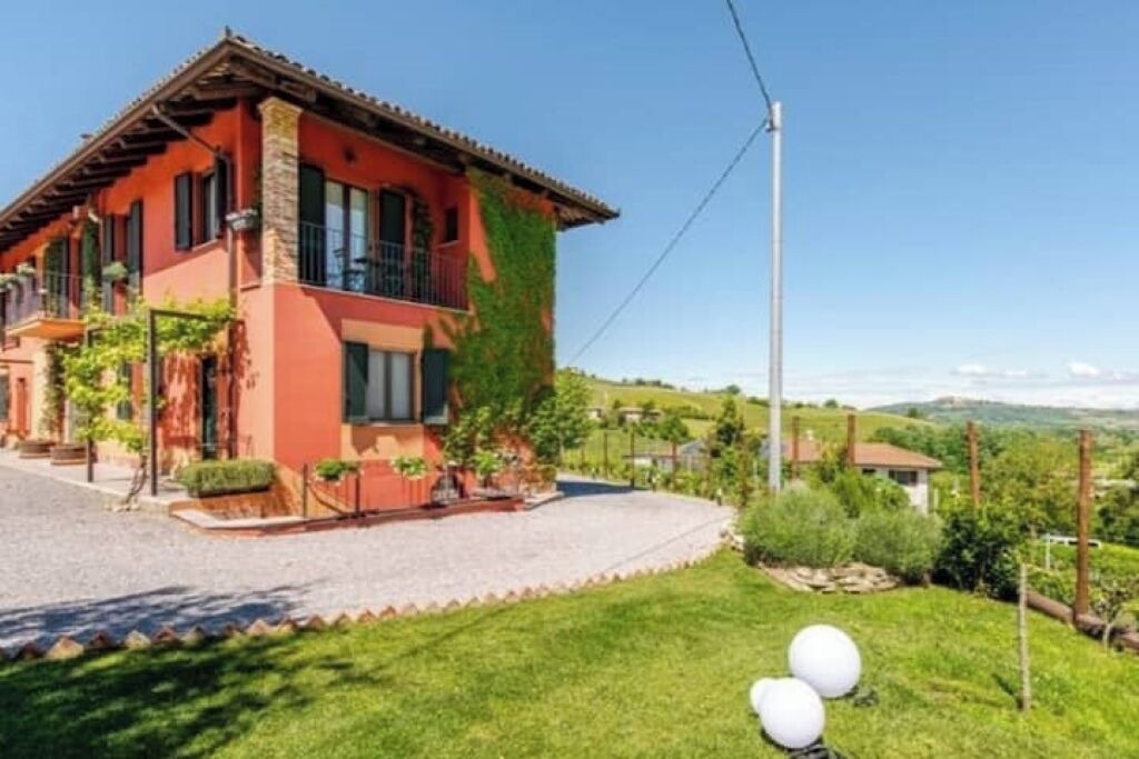 Photo of Outdoor in Barbaresco