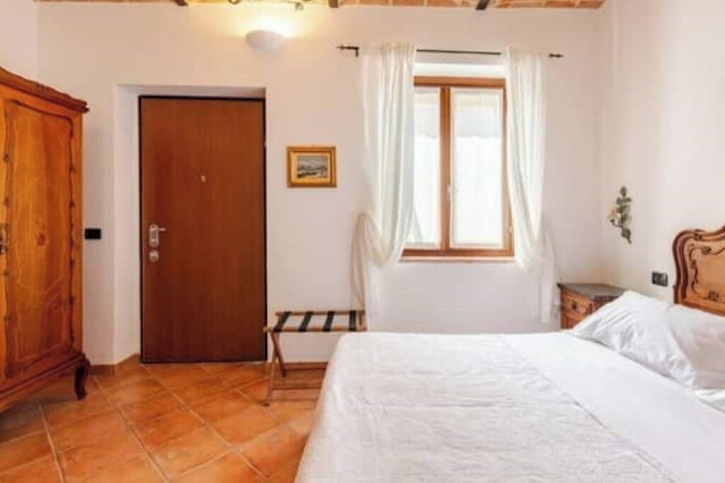 Photo of Bedroom in Barbaresco