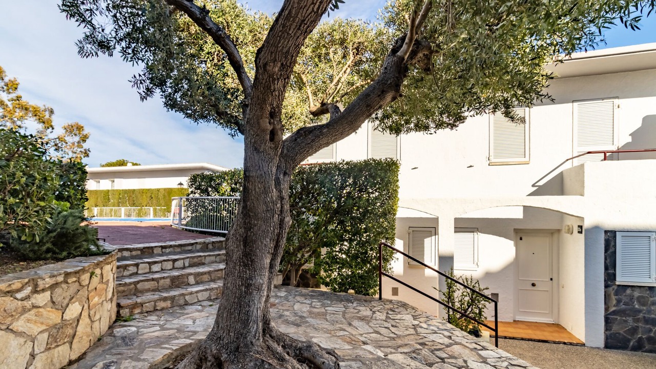 Photo of Outdoor in Llanca