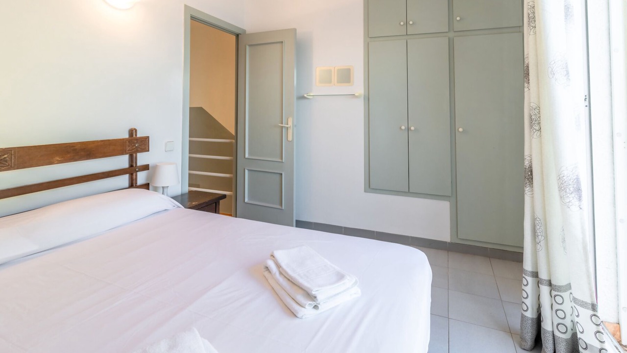 Photo of Bedroom in Llanca