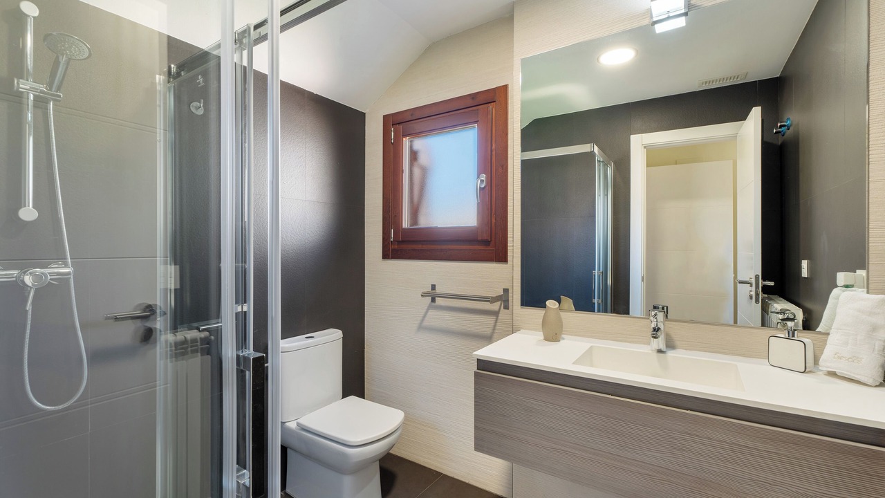 Photo of Bathroom in Gavin