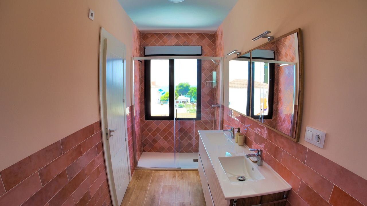 Photo of Bathroom in Los Puertos