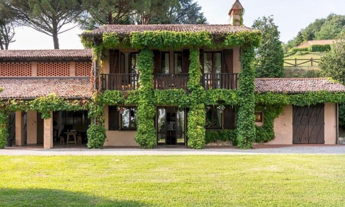 Photo of Outdoor in Carella