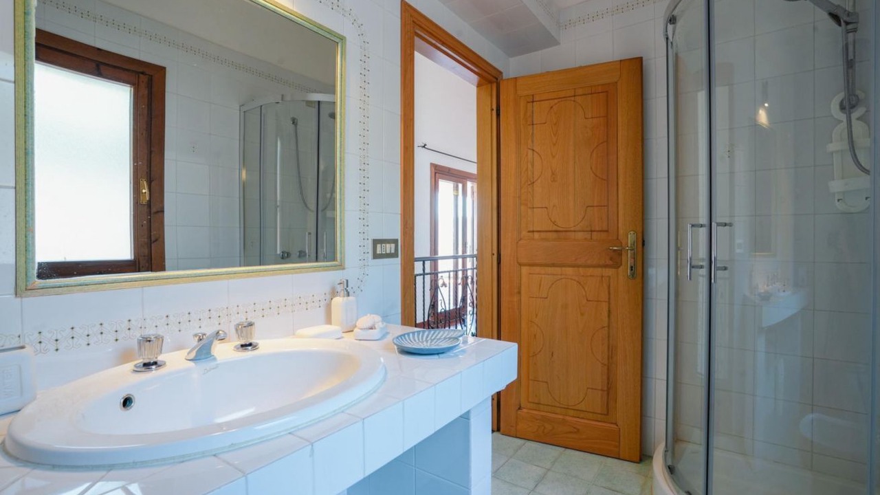 Photo of Bathroom in Porto Istana
