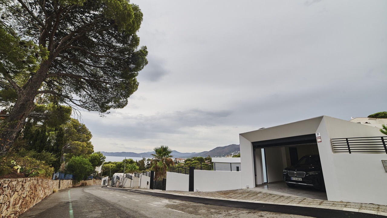 Photo of Outdoor in Llanca