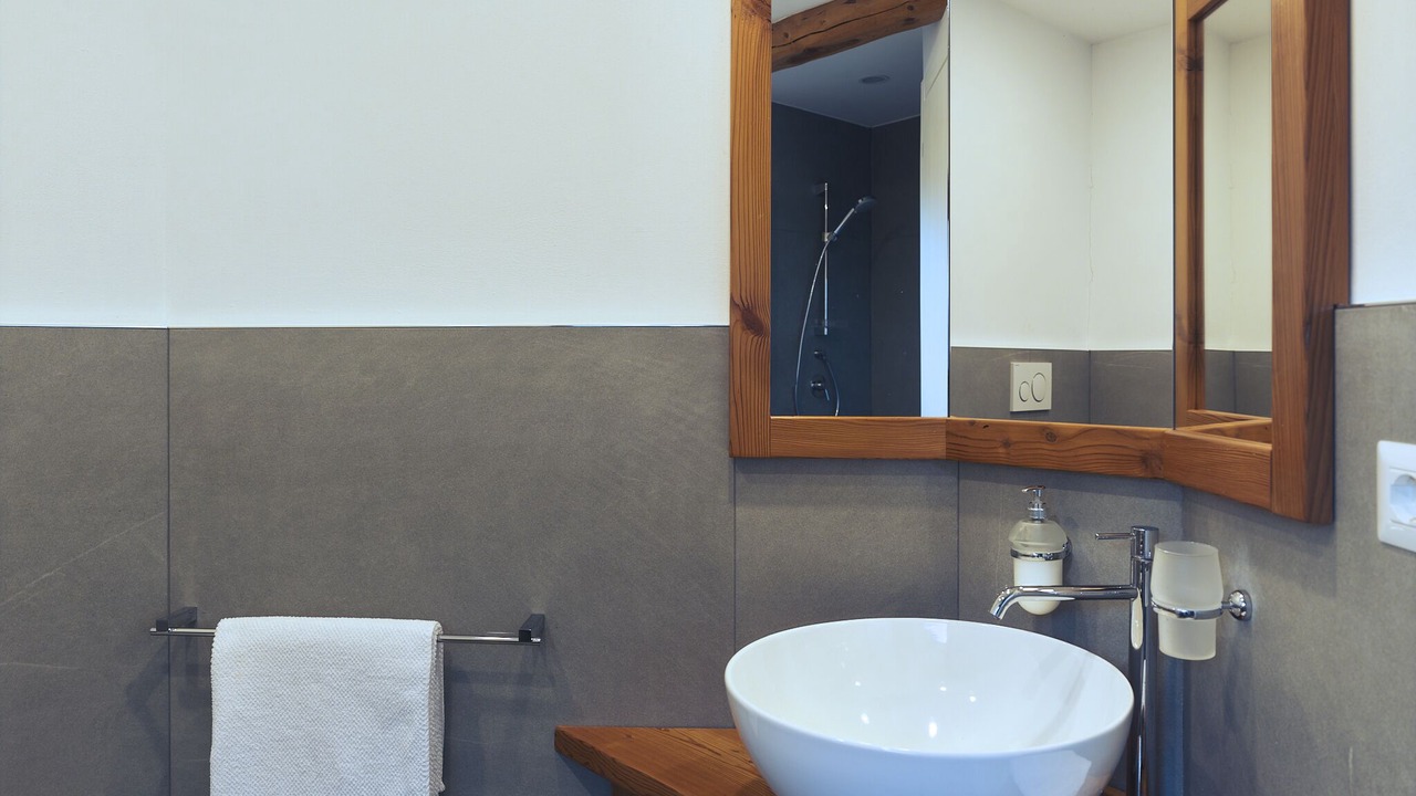 Photo of Bathroom in Barge
