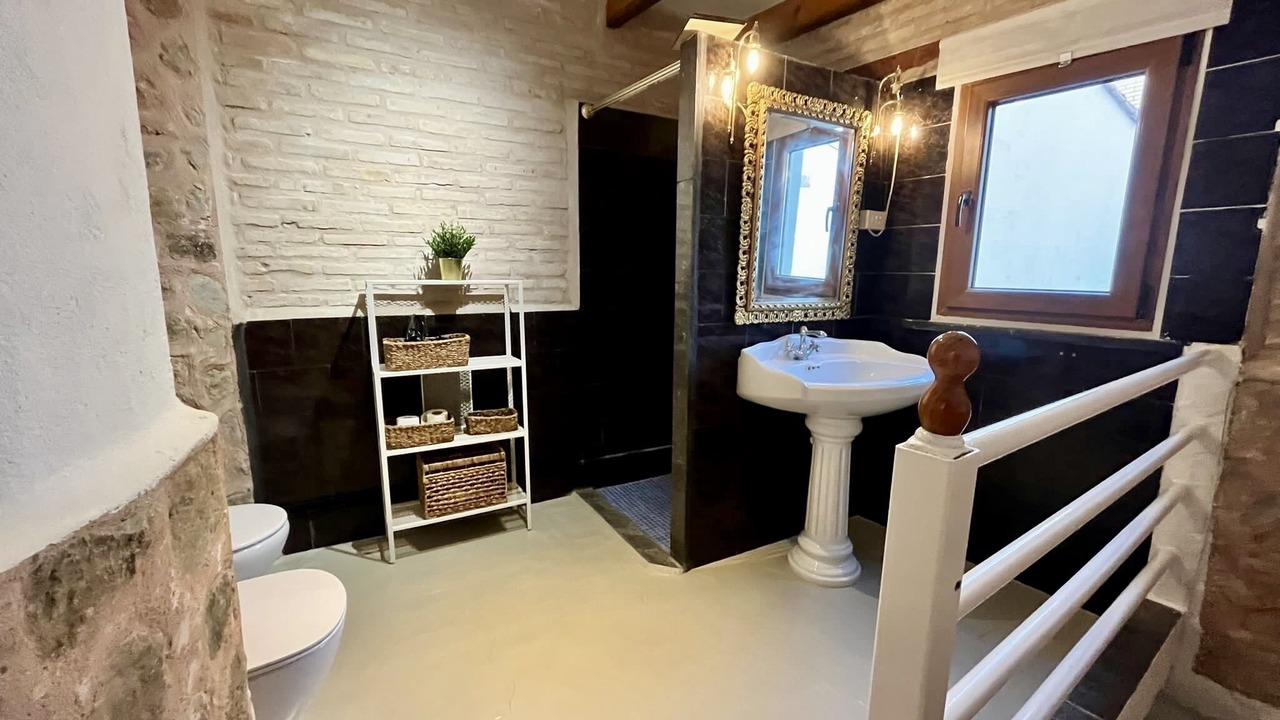 Photo of Bathroom in Losa del Obispo